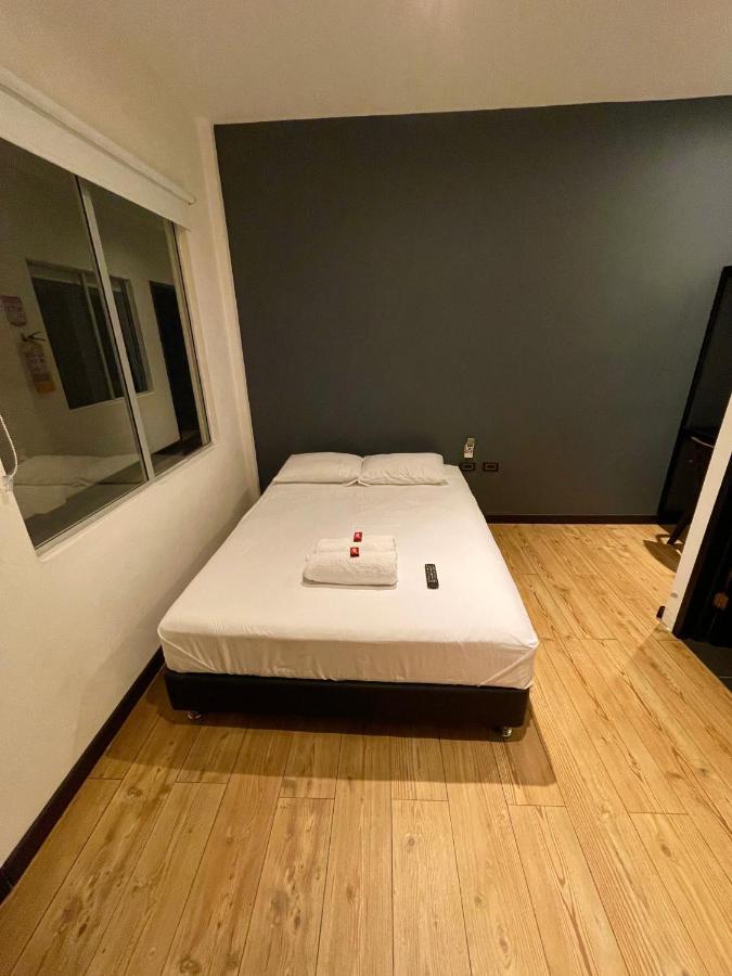 Zugi Inn Hotel Leticia Zewnętrze zdjęcie