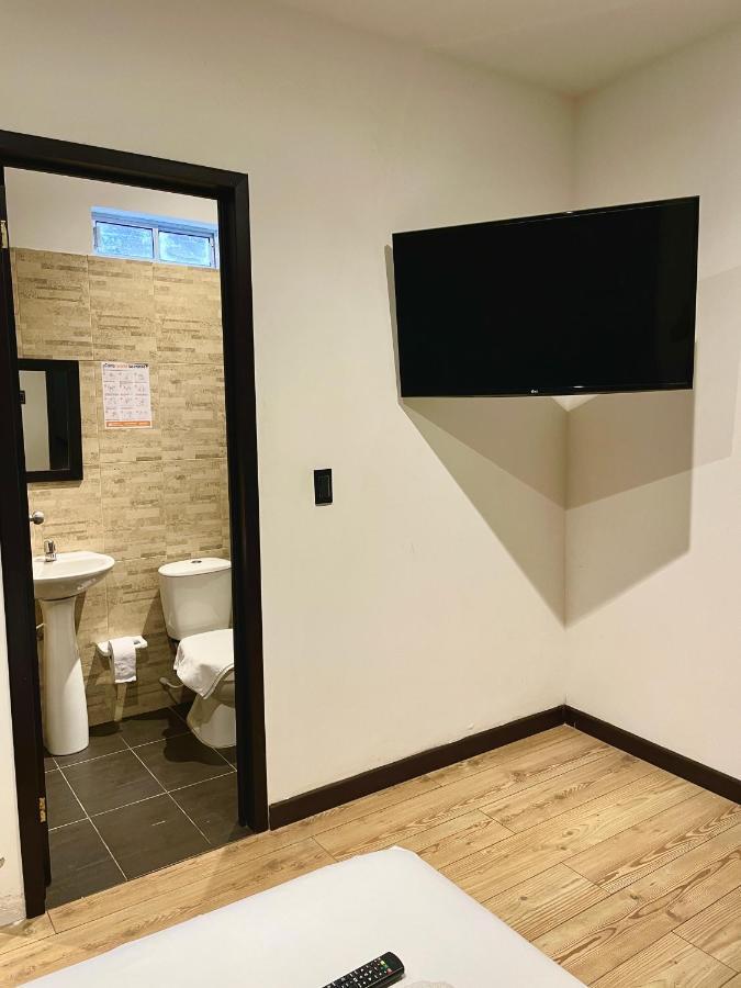 Zugi Inn Hotel Leticia Zewnętrze zdjęcie